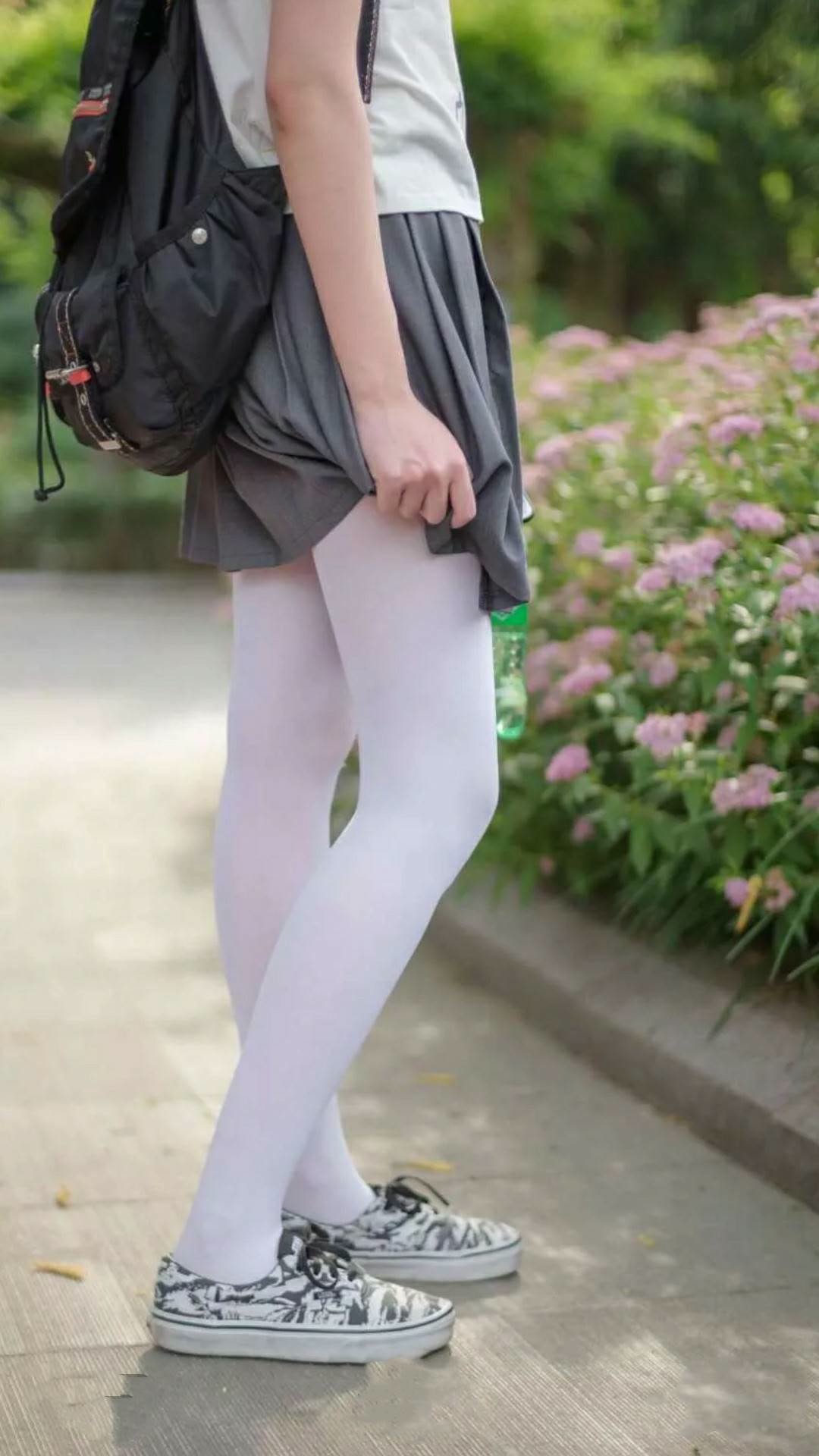 绿茵双城记,阿尔瓦雷斯的灵光与伊朗的钢铁洪流