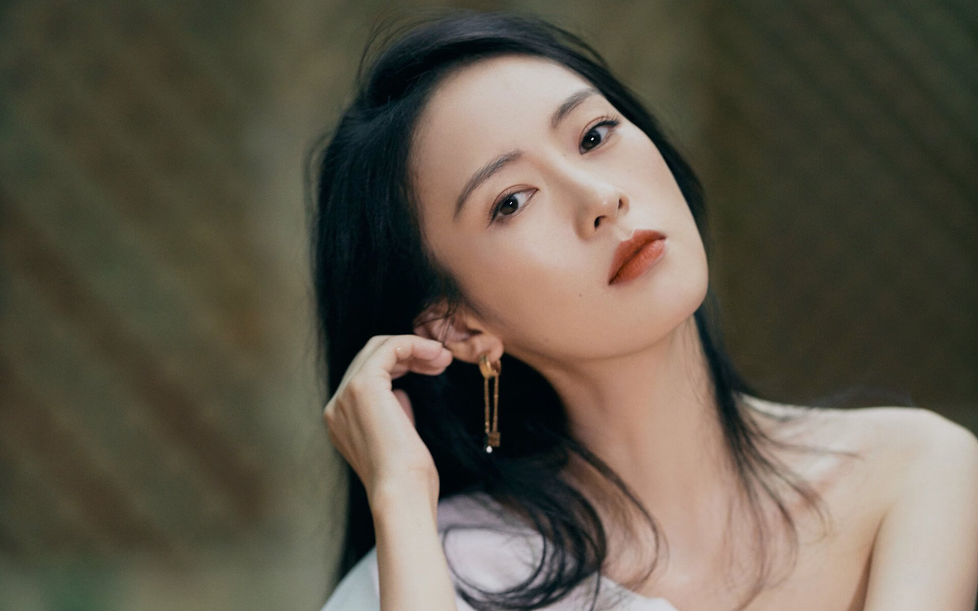 绿茵场停火12小时，当伊拉克对阵乌克兰，京多安为何成了隐形裁判？